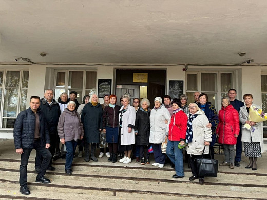 На 18-й школе в Шуе открыли мемориальную доску педагогу Наталье Сергеевне Плотниковой